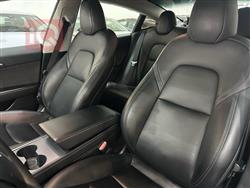 تسلا موديل 3